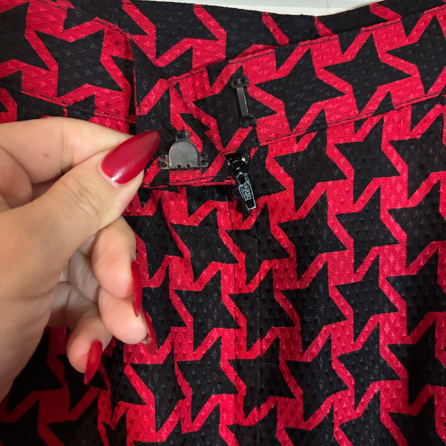 Vintage Red and Black Houndstooth Pencil Skirt