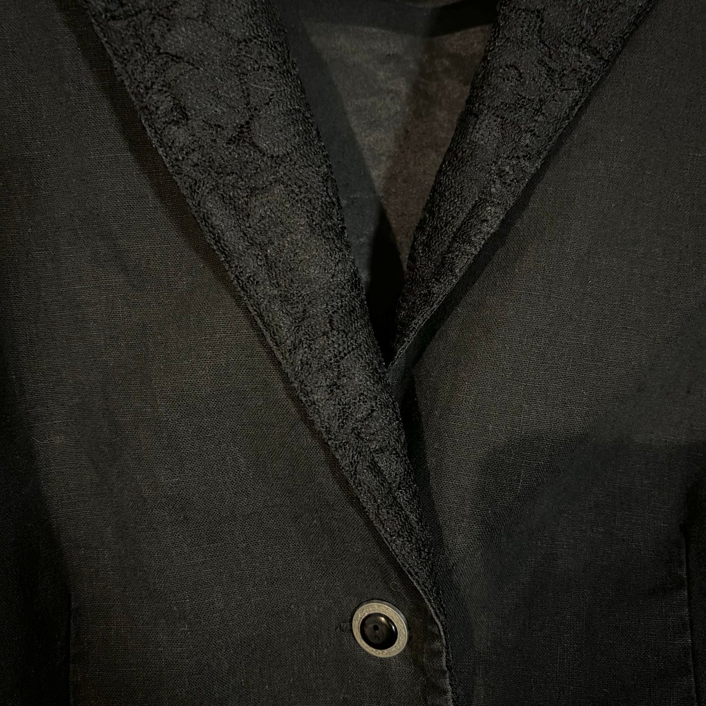 Vintage Black Cropped Blazer