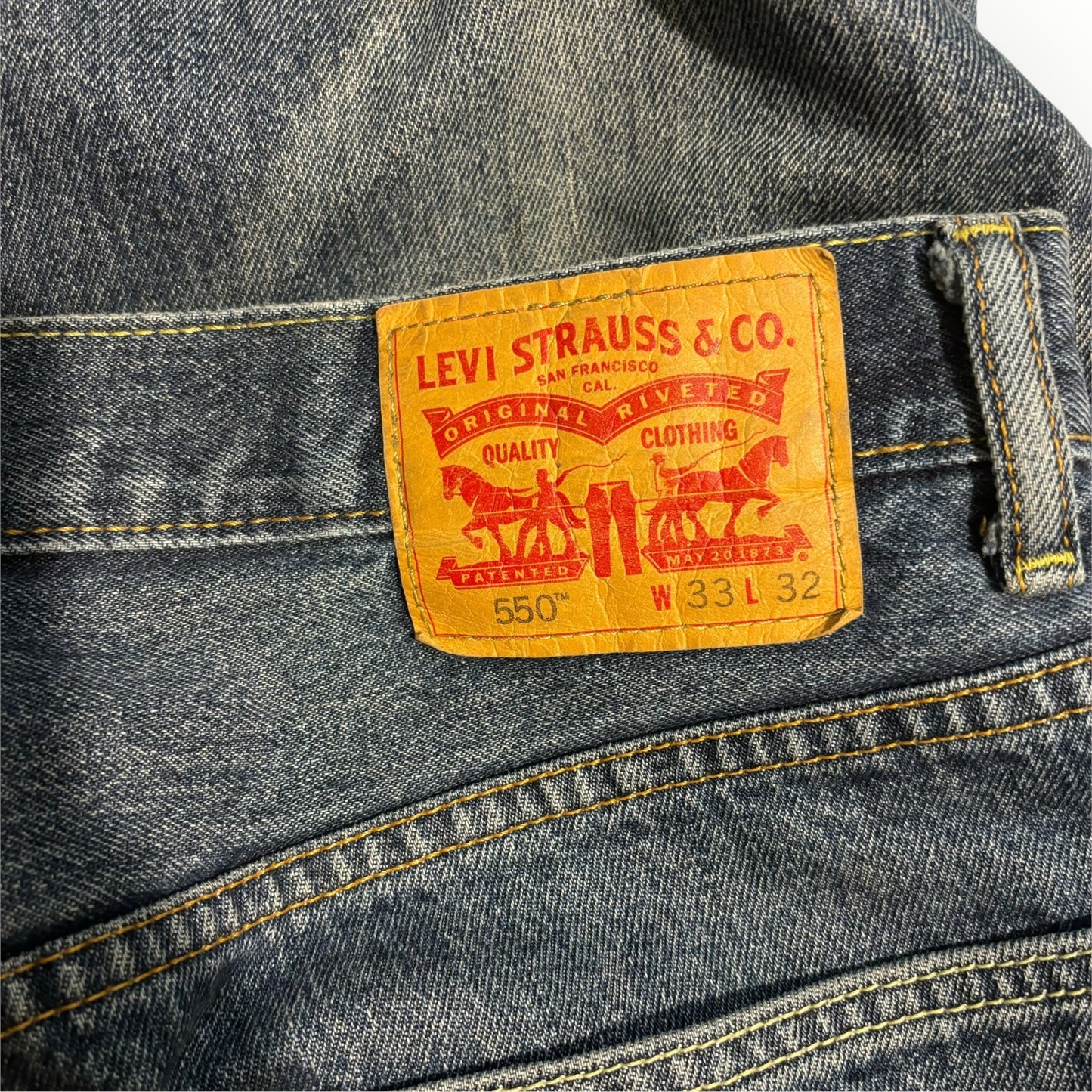Relaxed Fit Levi's 550's
